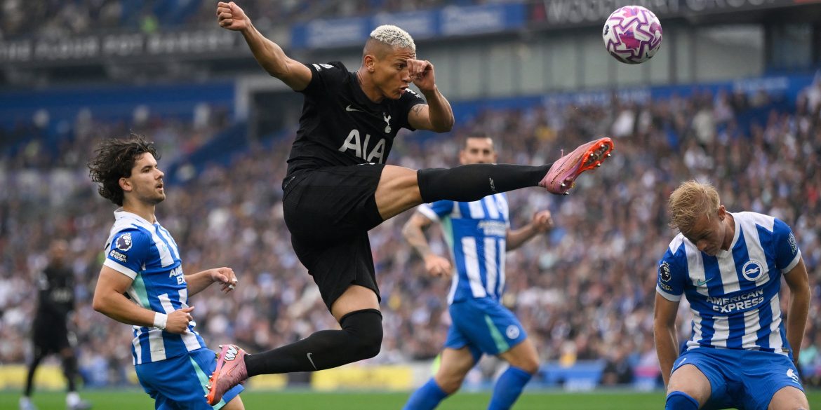 Perfect for Richy: Spurs must bench Simons & unleash "frightening" talent
