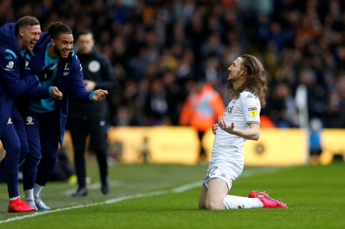 Pundit hails Ayling’s gesture to Phillips