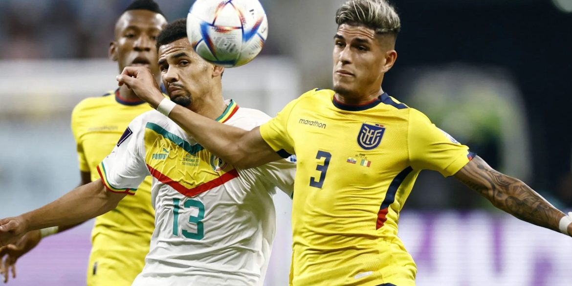 Arsenal talks for Piero Hincapie take late transfer twist amid "concerns"